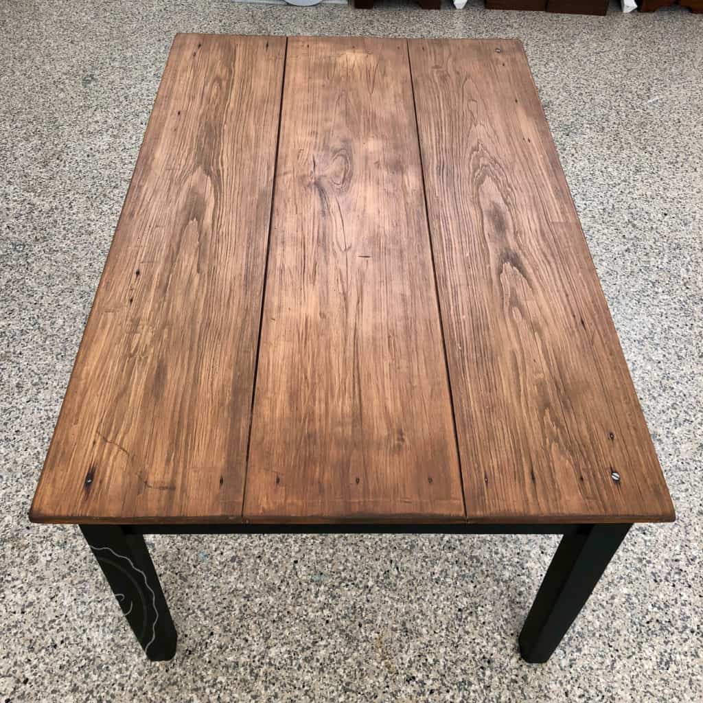 table without the end leaves.