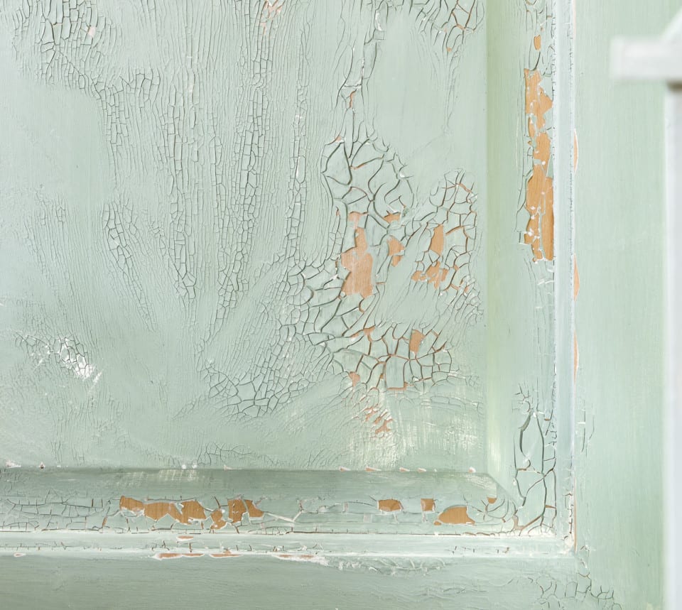 Fusion Crackle Texture on painted cabinet door